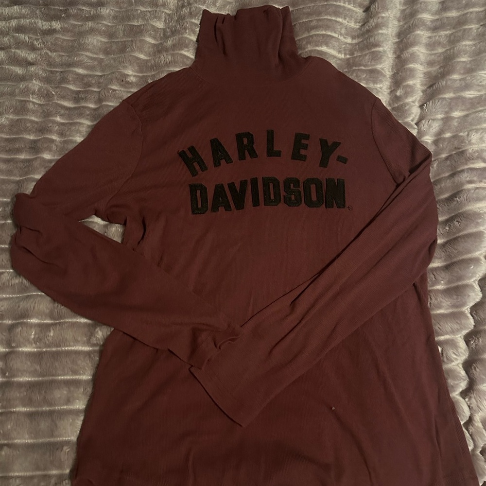 Harley-Davidson Women's Maroon Turtleneck Top